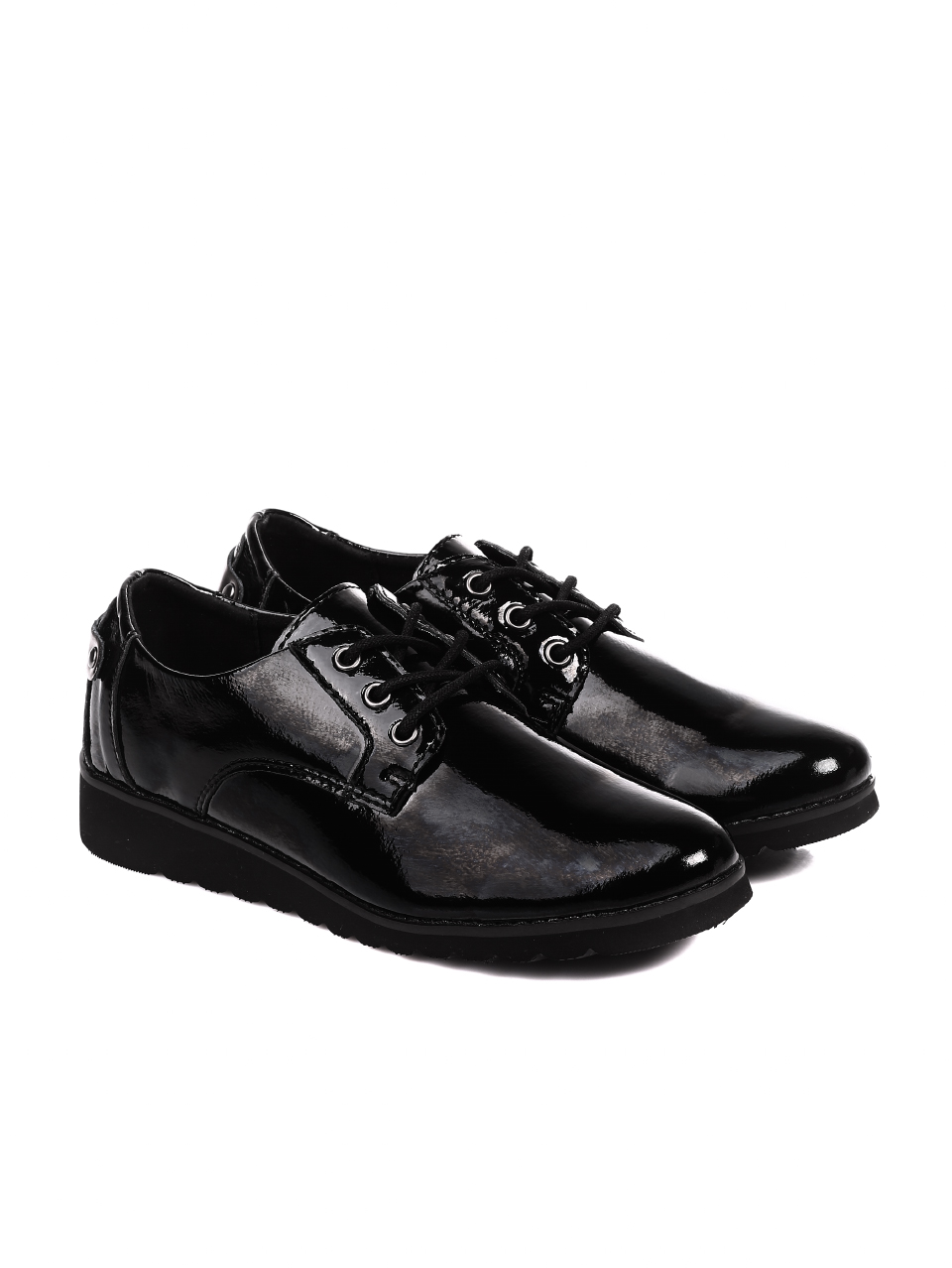 Ежедневни дамски лачени обувки в черно 3AF-20631 black patent