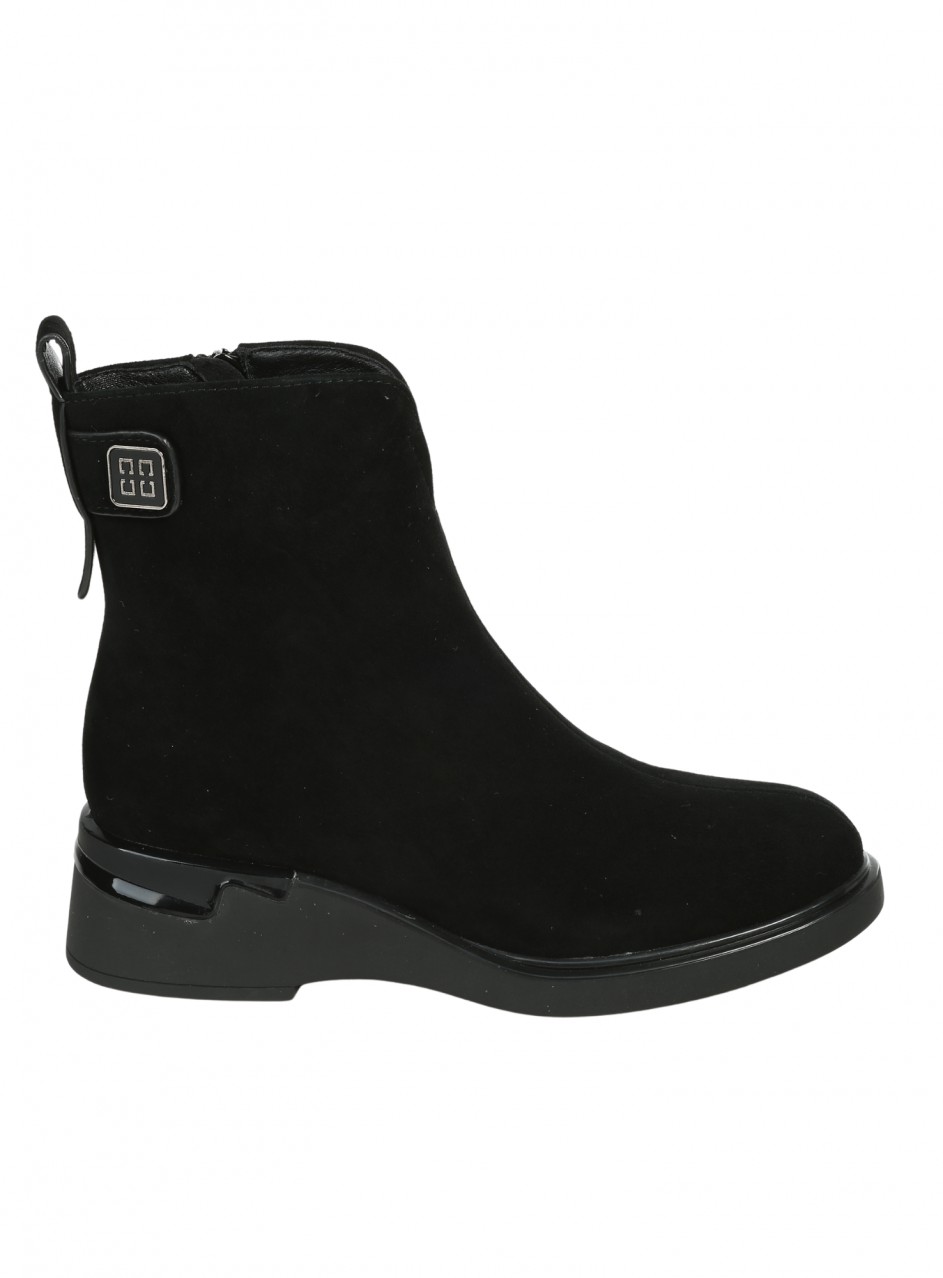 Ежедневни дамски боти от естествен велур в черно 2AF-25585 black