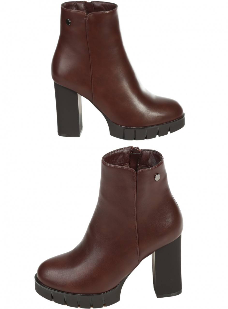 Дамски боти на ток в кафяво 2R-25559 brown pu