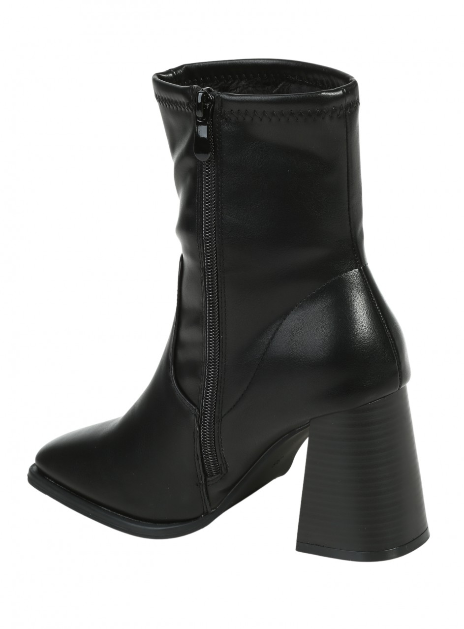 Дамски боти на ток в черно 2R-25567 black