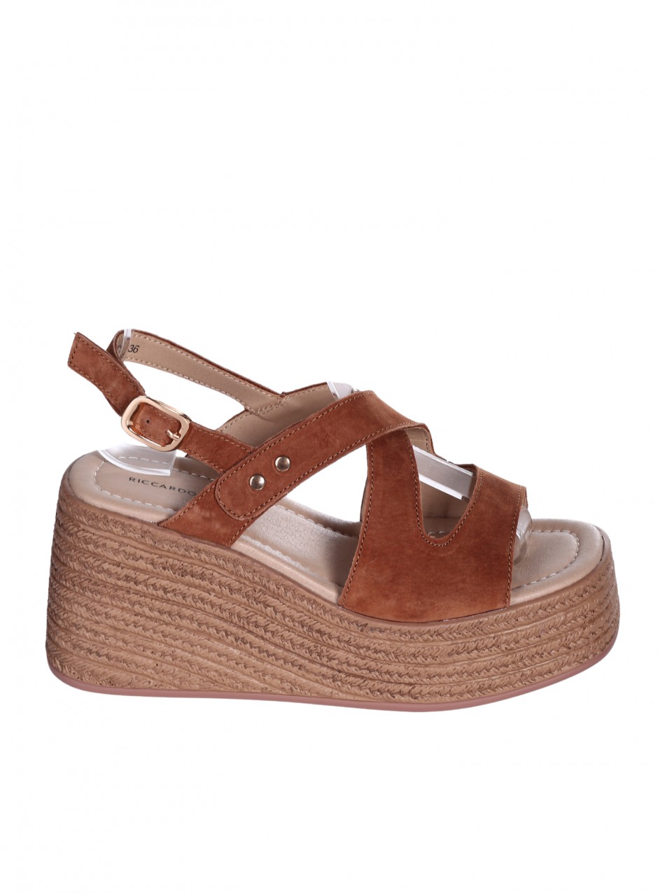 Ежедневни дамски сандали на платформа от естествен велур 4AF-26024 brown