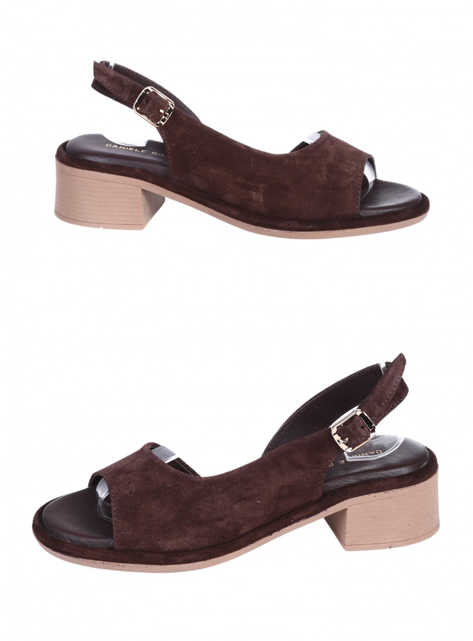 Ежедневни дамски сандали на ток от естествен велур в кафяв цвят 4AT-26253 brown