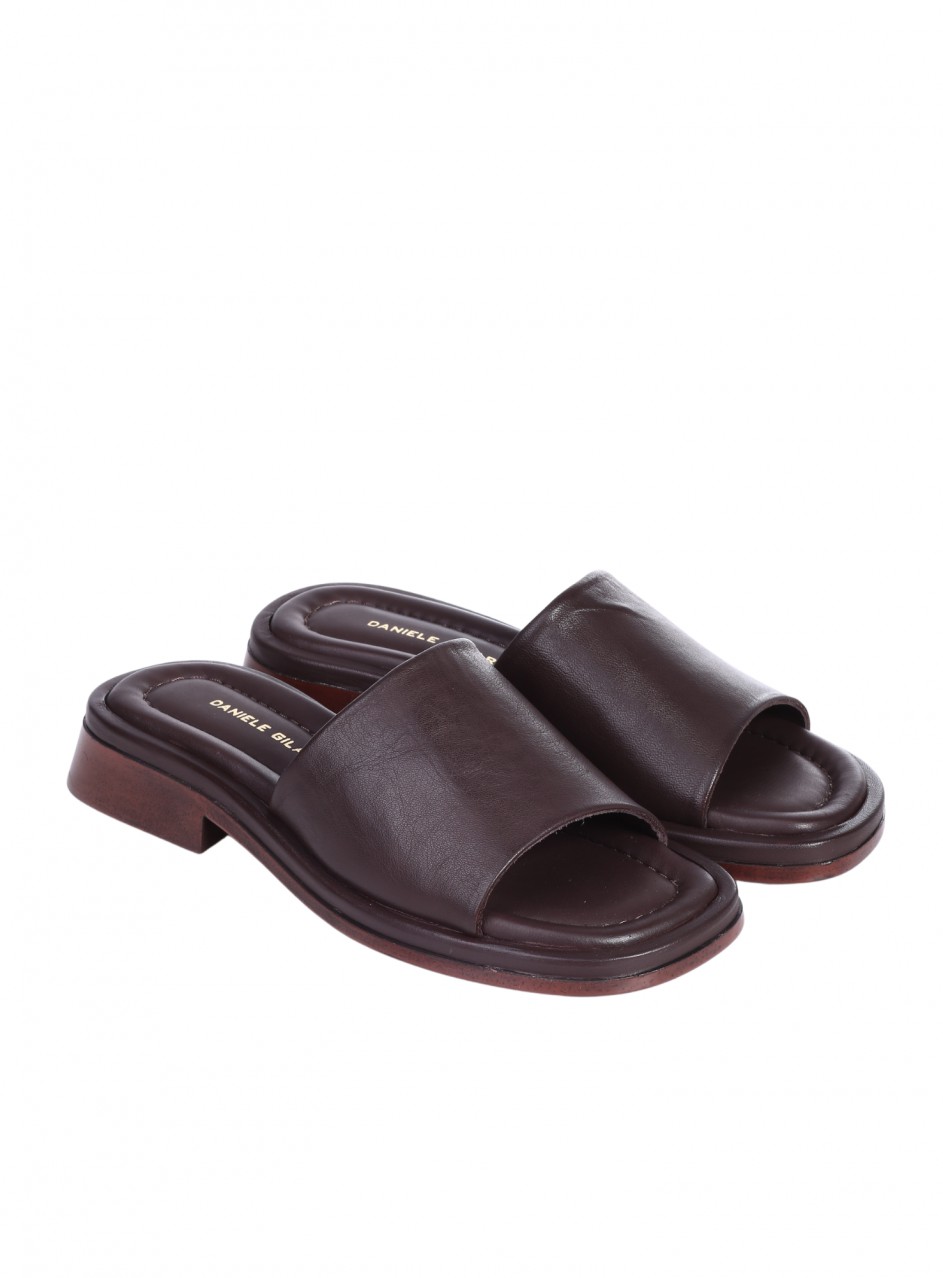 Ежедневни дамски чехли от естествена кожа в кафяво 5AT-26255 brown