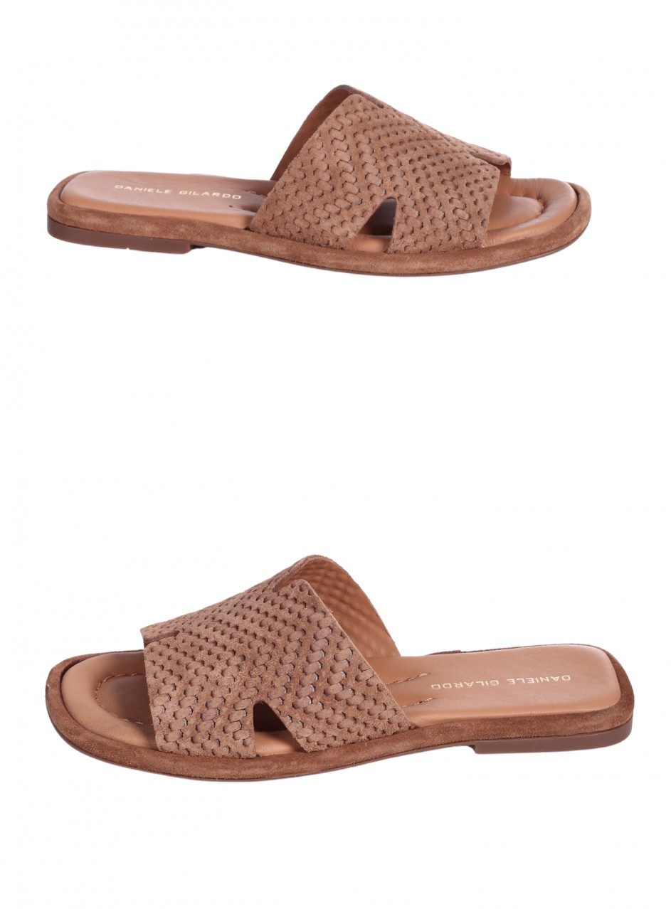 Ежедневни дамски чехли от естествен велур в бежово 5AT-26260 tan (25439)