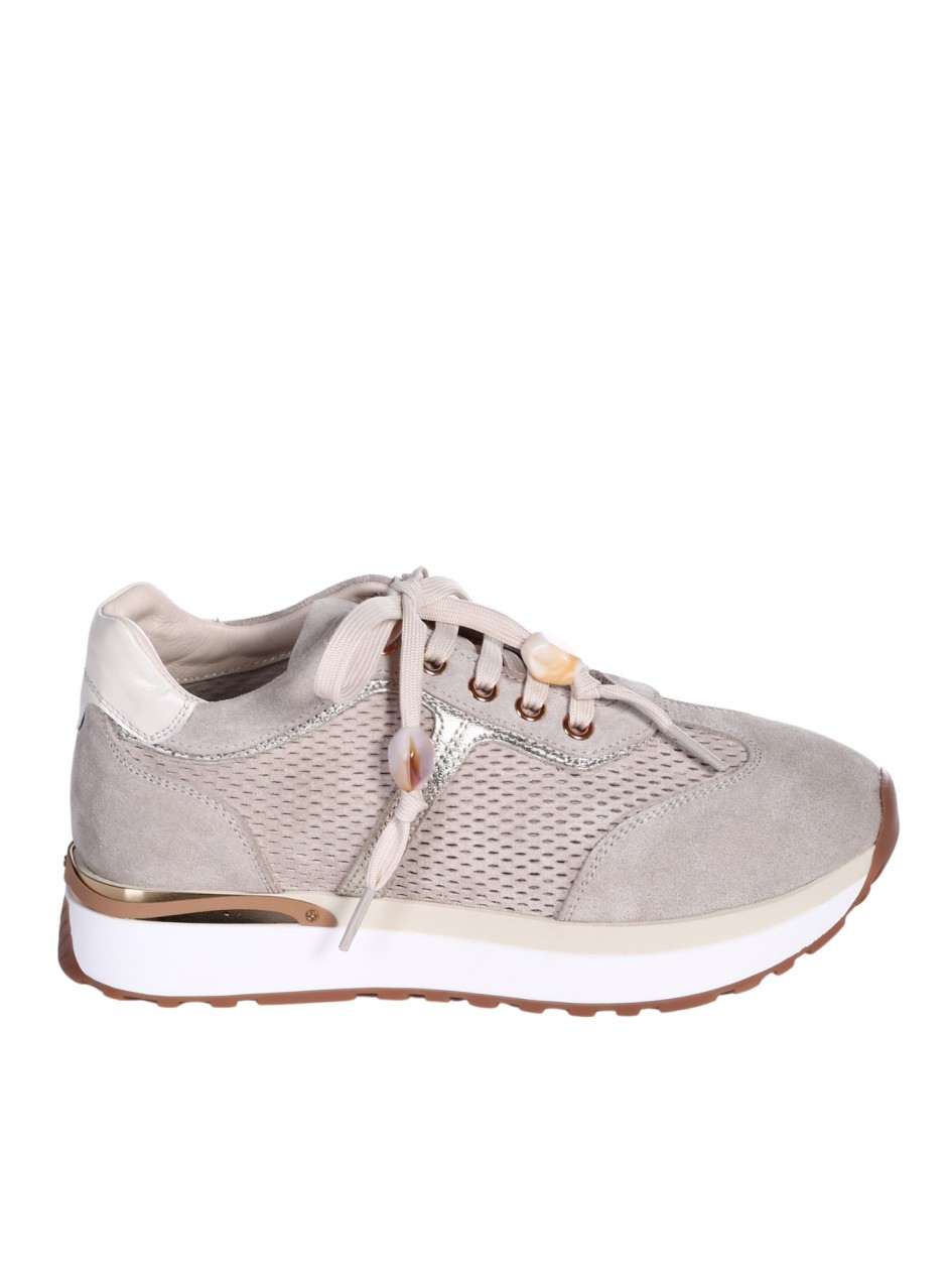 Ежедневни дамски обувки от естествена кожа с декоративни елементи в бежово 3AT-26290 beige