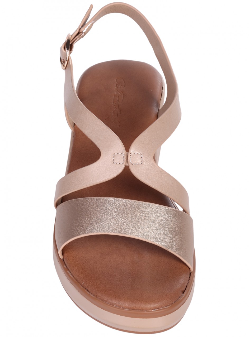 Ежедневни дамски сандали в бежов/златист цвят 4H-26099 beige