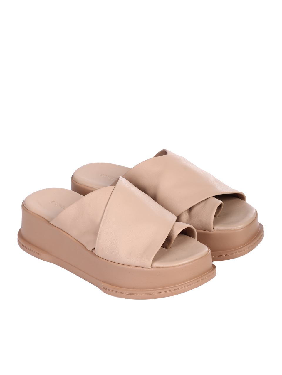 Ежедневни дамски чехли от естествена кожа в бежово 5AT-26268 beige