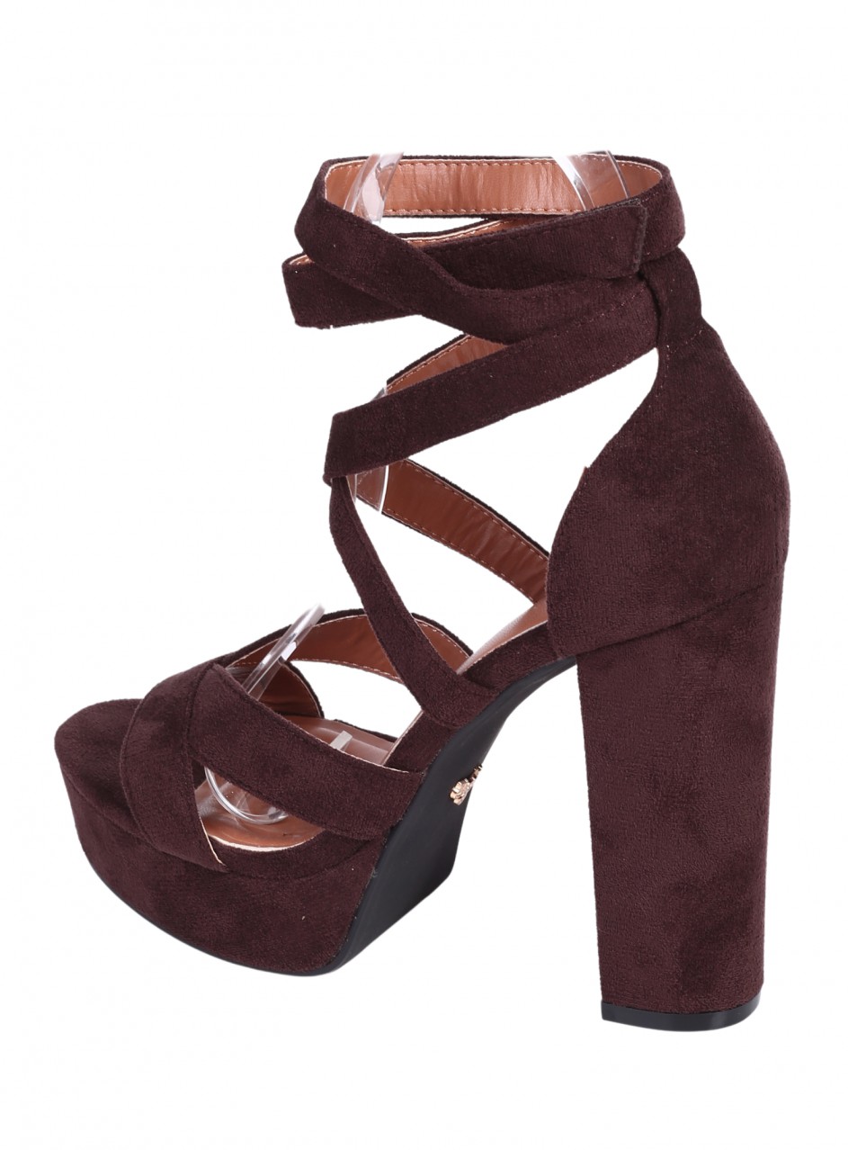 Елегантни дамски сандали, на ток, в кафяво 4M-26035 brown microfiber