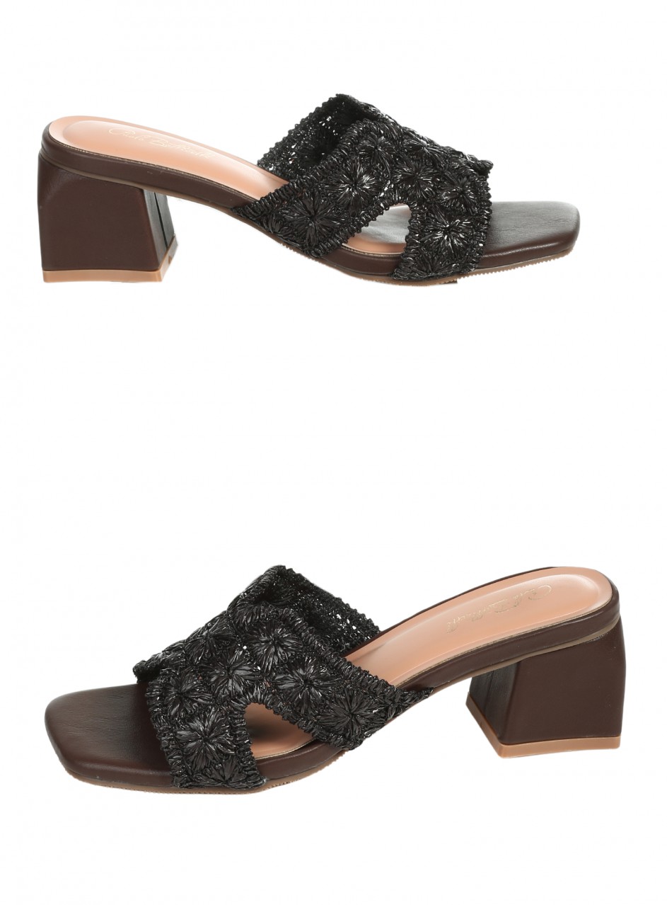 Ежедневни дамски чехли на ток в кафяво/черно 5C-26148 brown