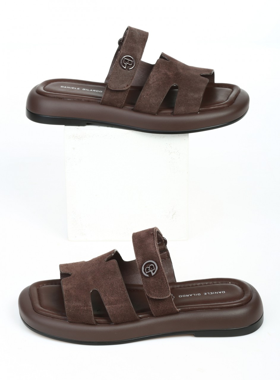 Ежедневни дамски чехли на платформа от естествен велур в кафяво 5AF-26117 brown