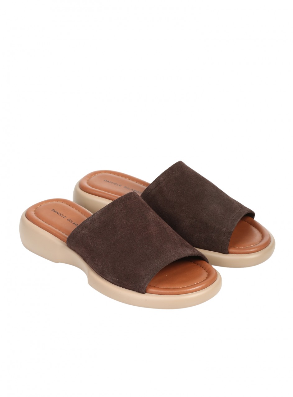 Ежедневни дамски чехли на платформа от естествен велур в черно 5AF-26119 brown