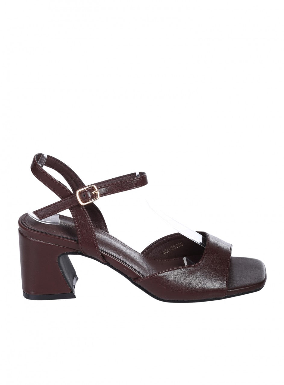 Дамски сандали, на ток, в кафяво 4M-26088 в кафяв цвят
