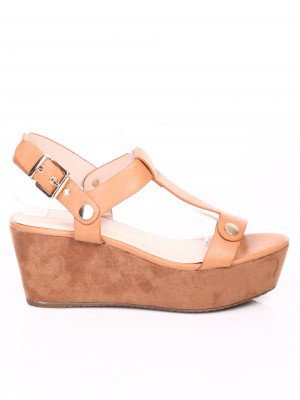 Ежедневни дамски сандали на платформа в бежово 4L-16249 camel