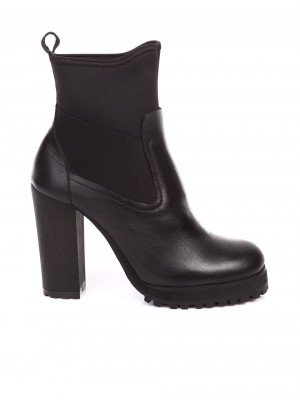  2AR-16740 black