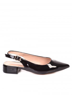 Ежедневни дамски обувки в черно 3W-19095 black