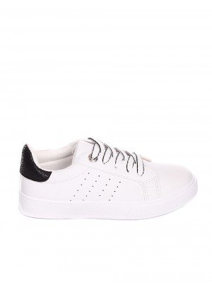 Ежедневни детски обувки в бяло 18U-20025 white/black