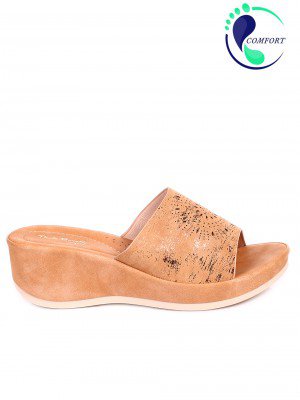 Ежедневни дамски чехли на платформа в кафяво 5C-20366 brown