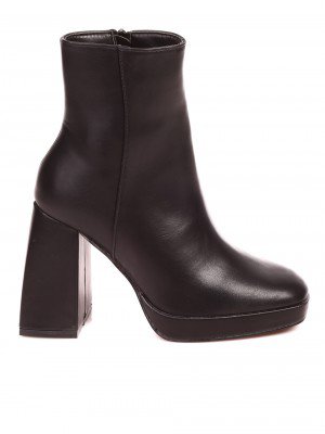 Елегантни дамски боти на ток в черно 2M-22570 black pu