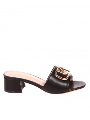 Ежедневни дамски чехли в черно 5M-23005 black