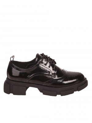 Дамски лачени мокасини в черно 3C-23531 black patent