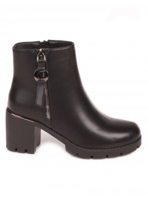 Дамски боти на ток в черно 2R-23502 black