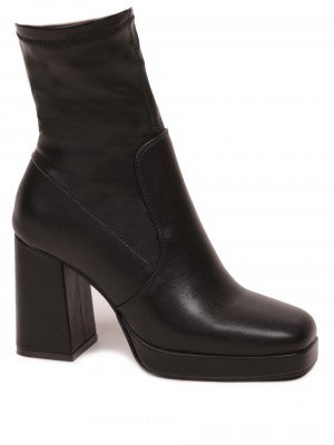 Дамски класически боти в черно 2R-23507 black pu