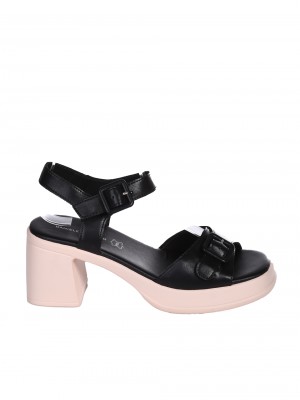 Ежедневни дамски сандали на ток в черен/бежов цвят 4AF-24166 black/beige