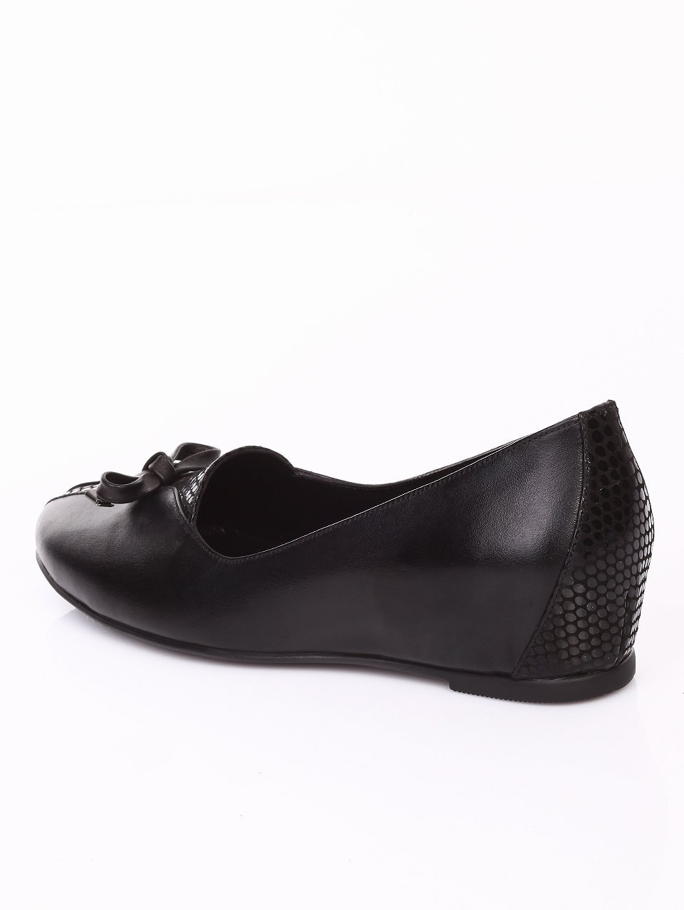  3AT-16832 black 