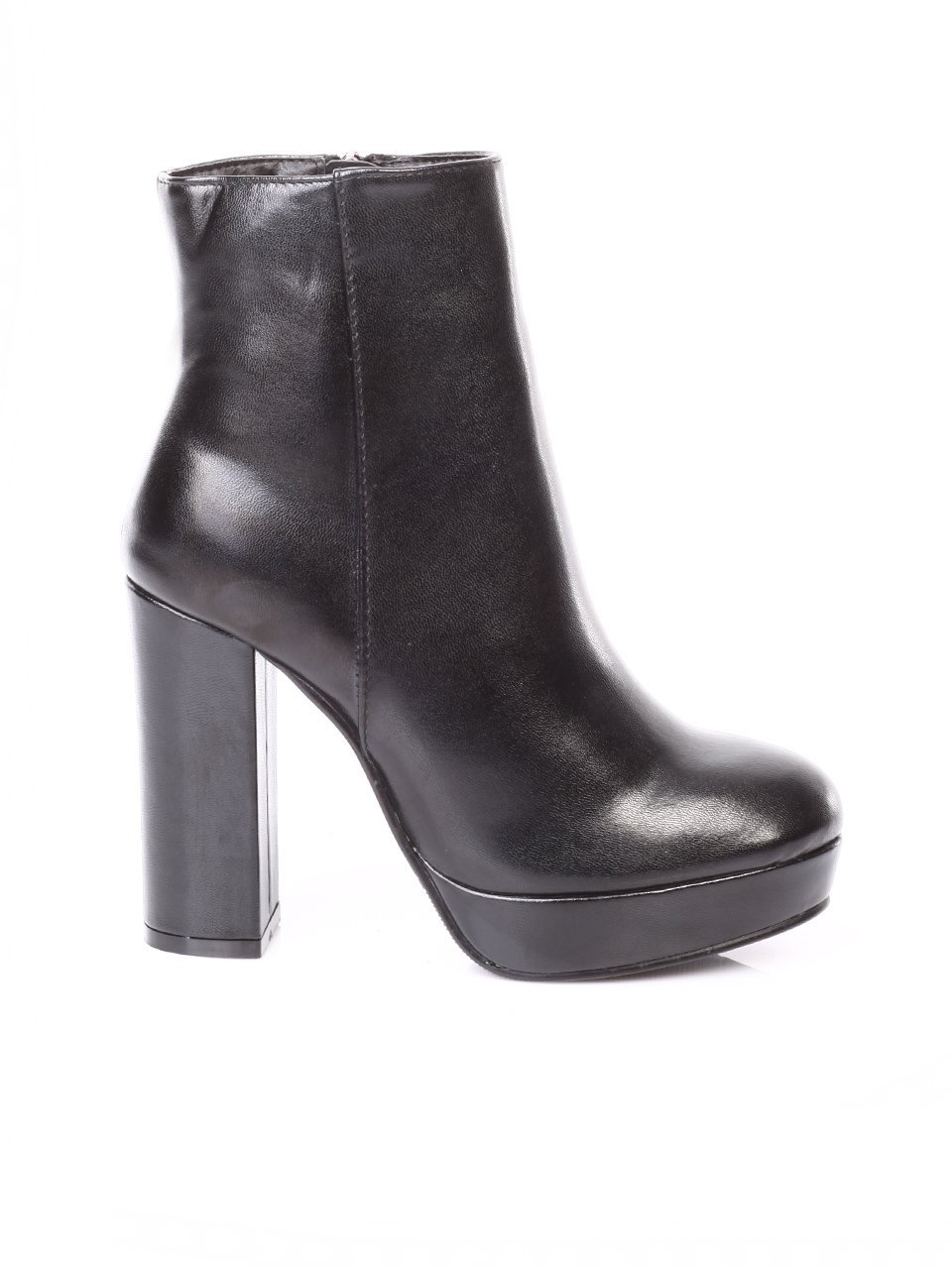 Дамски боти от еко кожа в черно 2L-17891 black pu